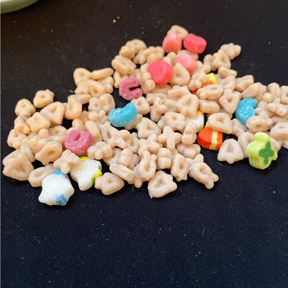 Lucky Charms Three Wick Candle - Picture 3 of 3